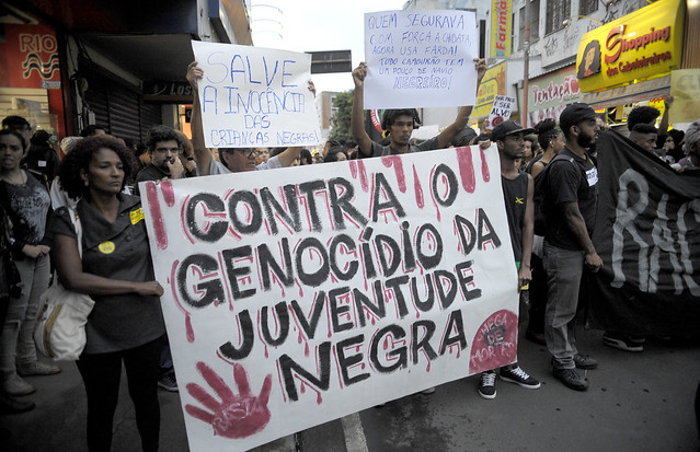 BRASIL DE FATO – Contra-atacar: resistência negra em meio ao fogo cruzado